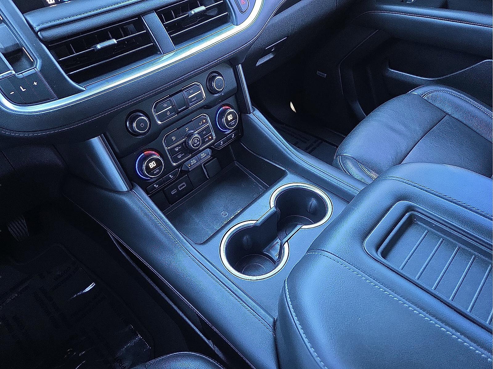 Used 2021 Chevrolet Suburban LT w/ LT Signature Package image 25