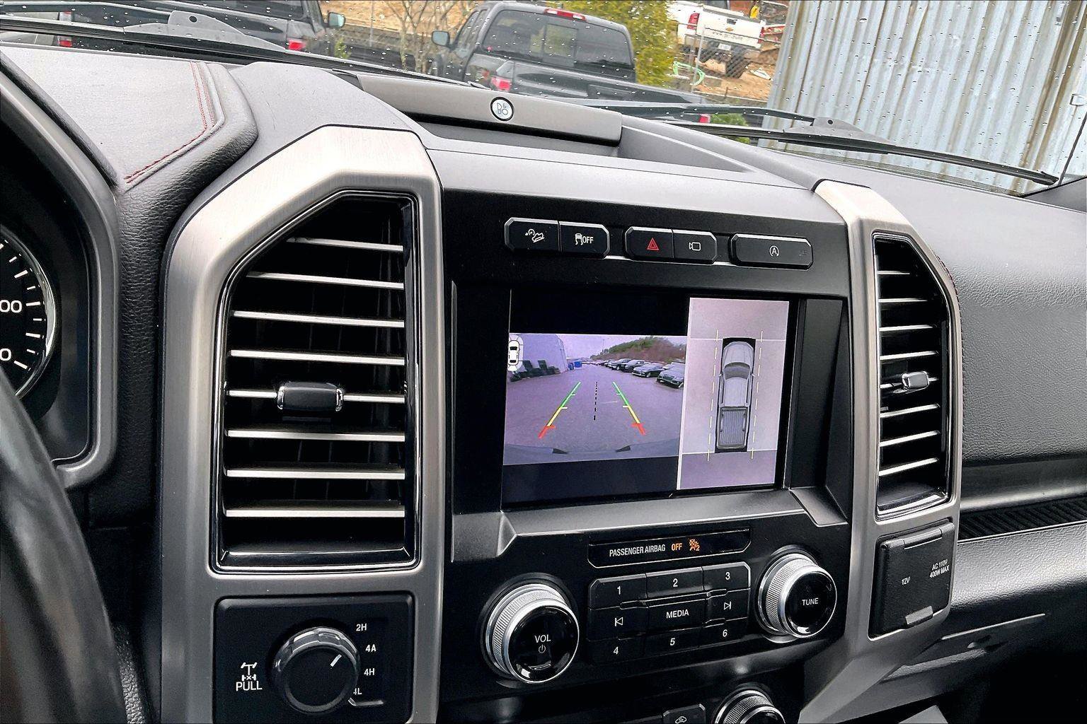 Used 2020 Ford F150 Platinum w/ Equipment Group 701A Luxury image 23