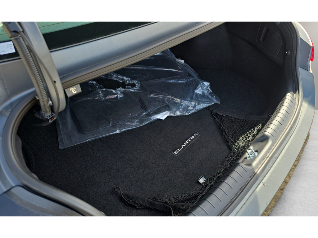 Certified 2026 Hyundai Elantra Sport FWD image 9