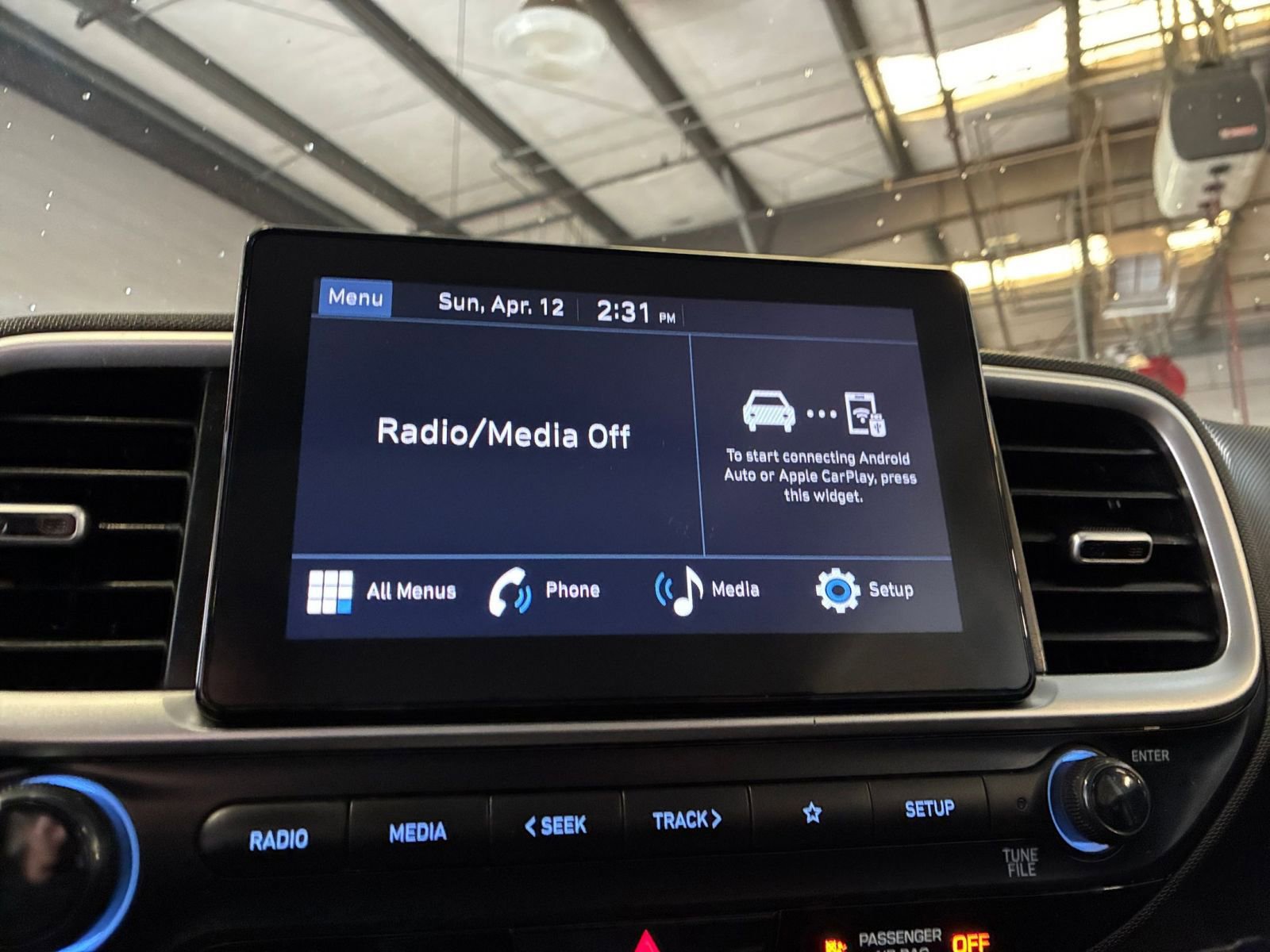 Used 2025 Hyundai Venue SEL image 20