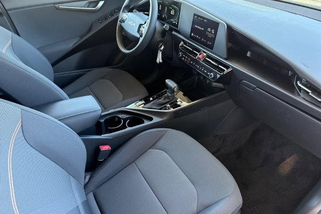 New 2026 Kia Niro LX FWD image 17