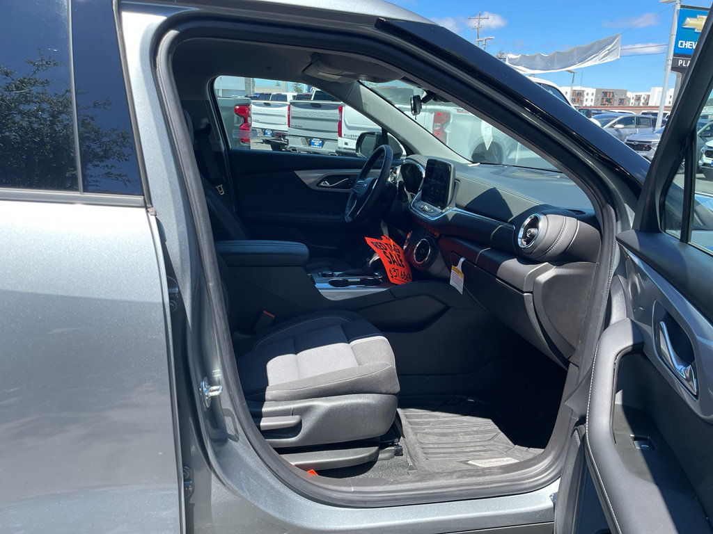 Used 2025 Chevrolet Blazer LT w/ Midnight/Sport Edition AWD/4WD image 59