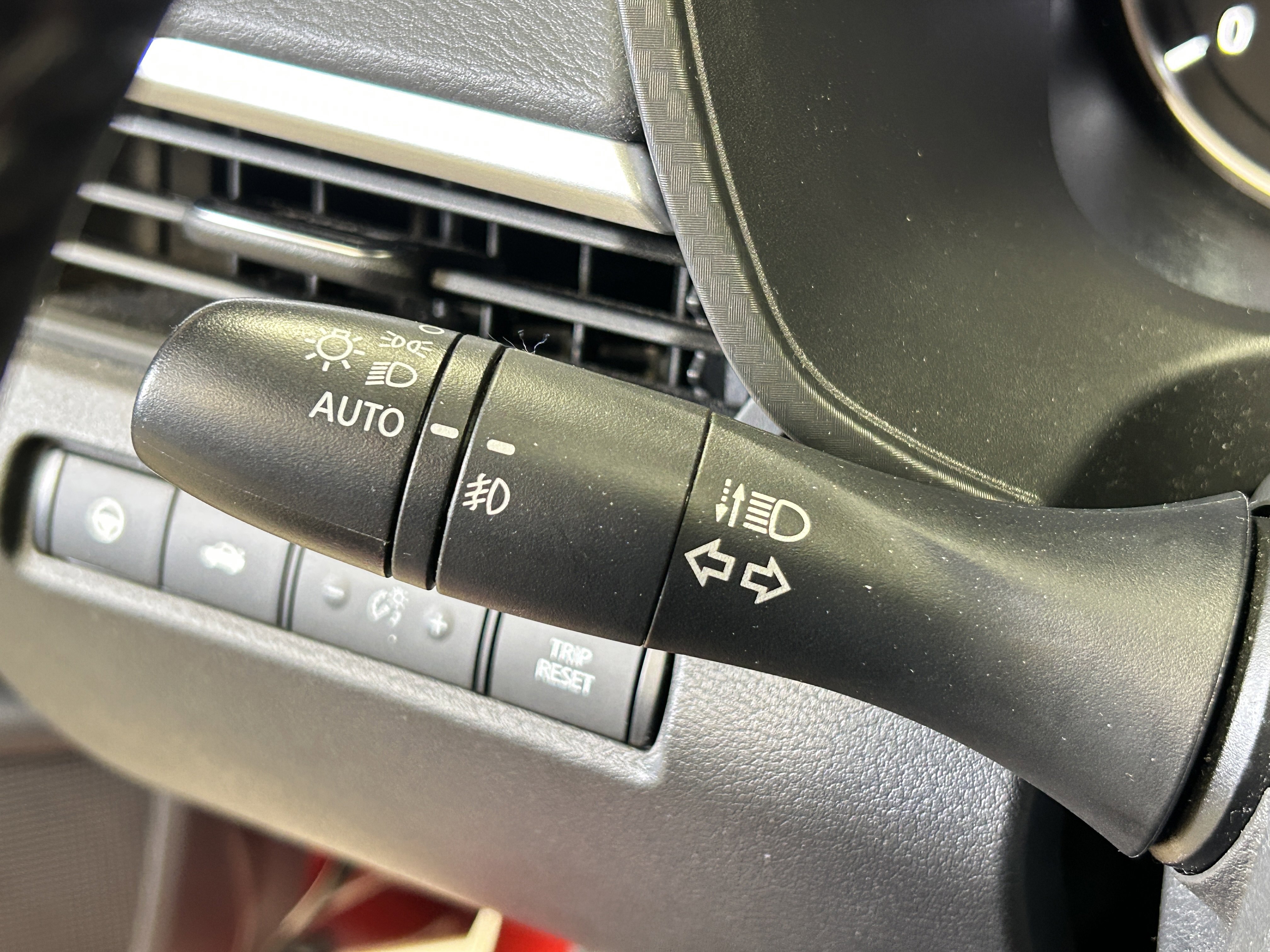 Used 2020 Nissan Altima 2.5 SV image 25