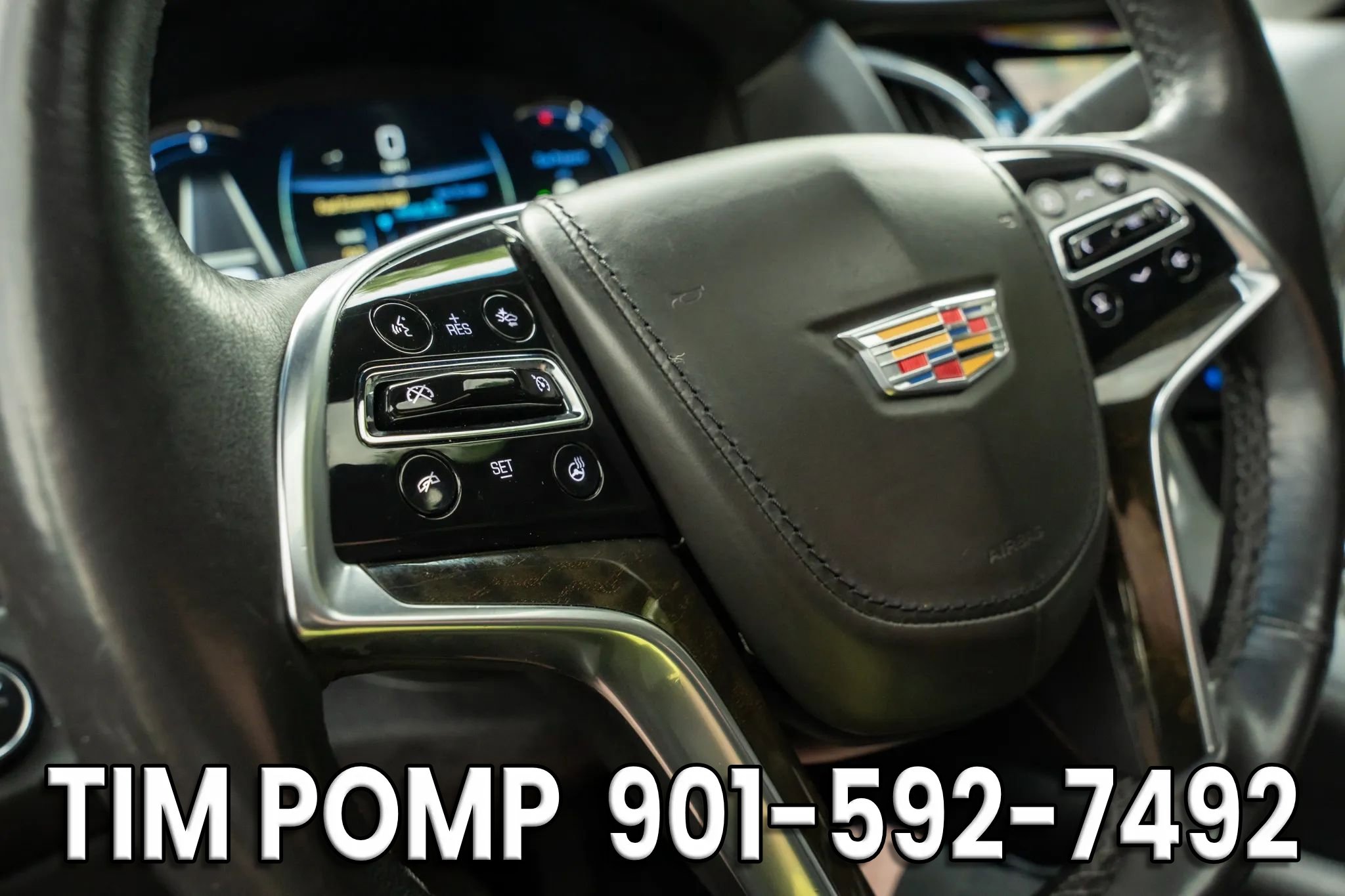 Used 2018 Cadillac Escalade Platinum AWD/4WD image 27