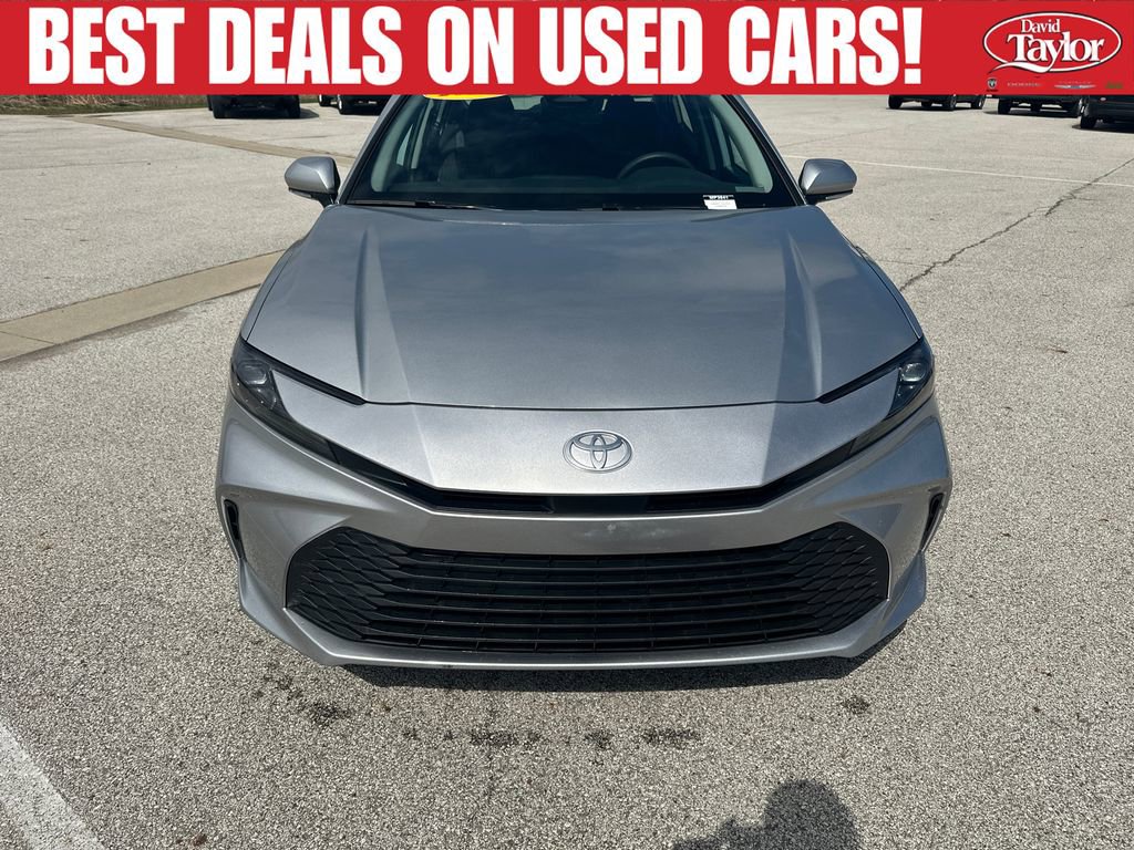 Used 2025 Toyota Camry LE w/ Convenience Package FWD image 8