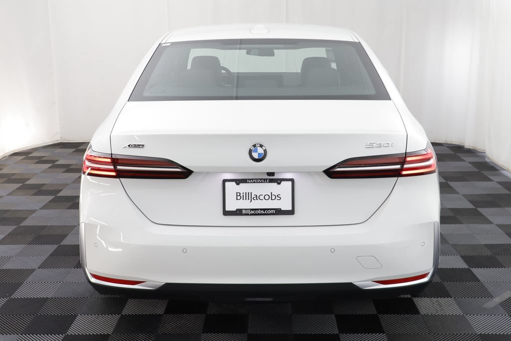 New 2026 BMW 530i xDrive w/ Premium Package AWD/4WD image 18