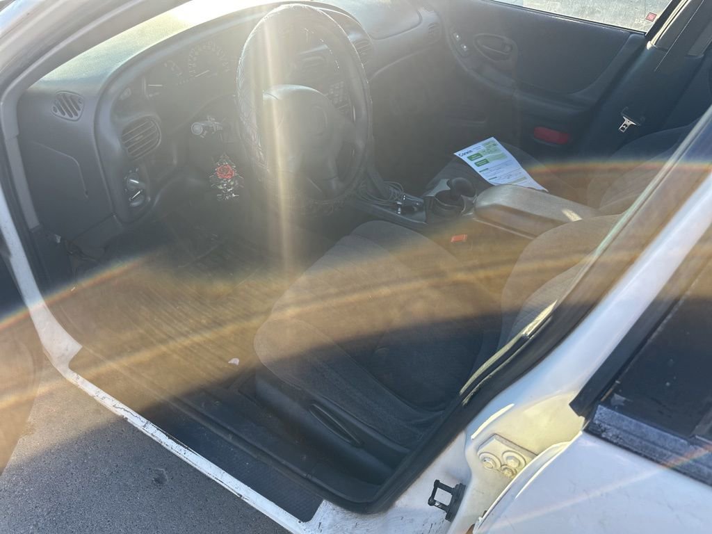 Used 2003 Pontiac Grand Prix SE image 5