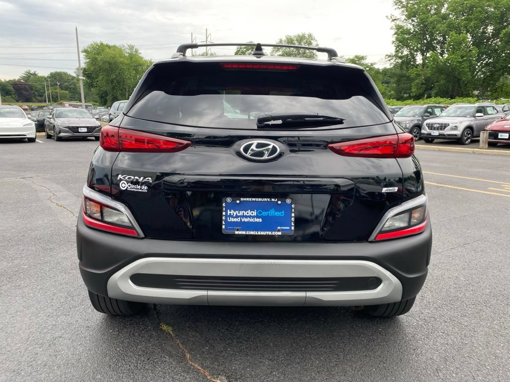 Certified 2023 Hyundai Kona SEL AWD/4WD image 5
