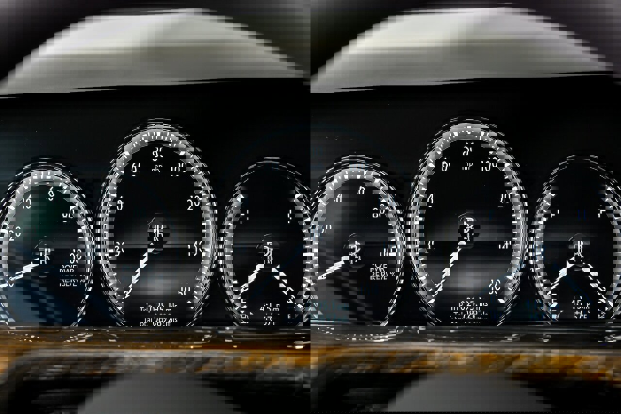 Used 2018 Rolls-Royce Phantom Sedan image 29