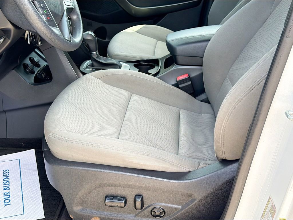 Used 2017 Hyundai Santa Fe Sport FWD image 22