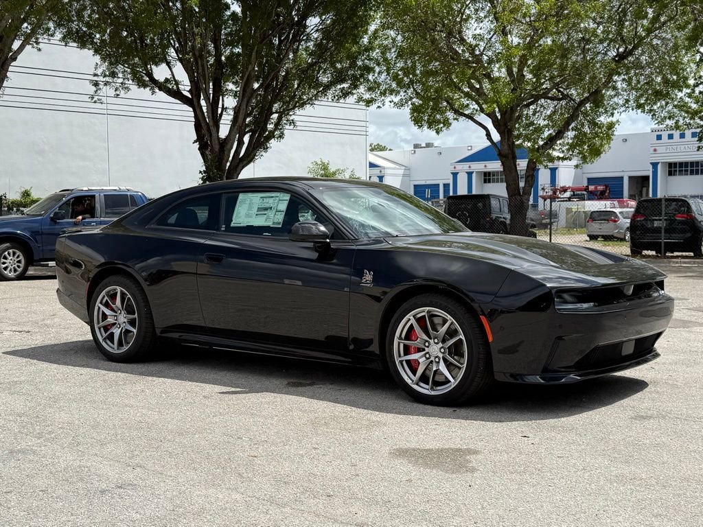 New 2025 Dodge Charger Daytona Scat Pack w/ Track Pack AWD/4WD video 2