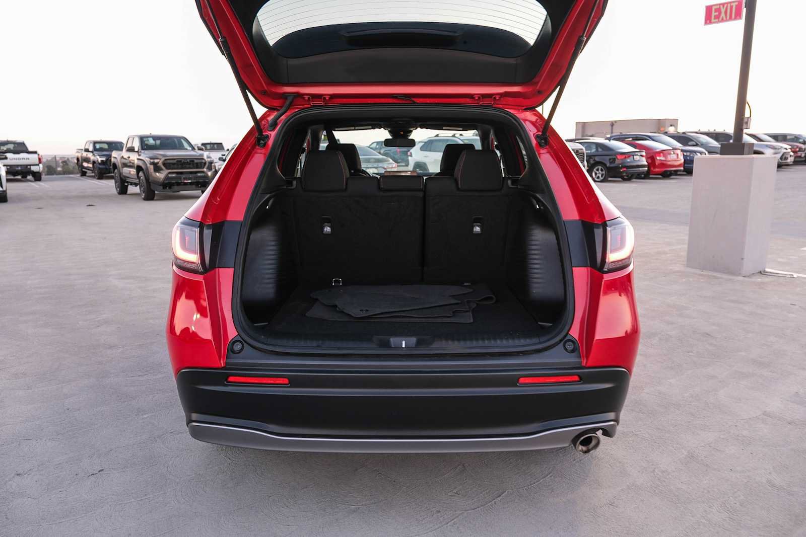 Used 2024 Honda HR-V Sport image 28