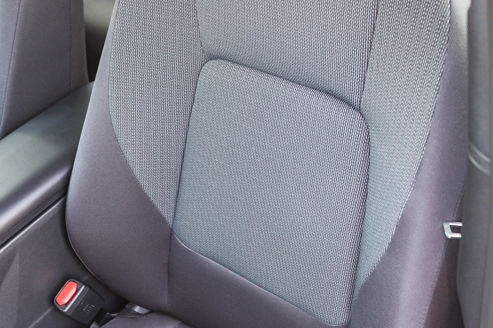 New 2026 Toyota Prius LE FWD image 37