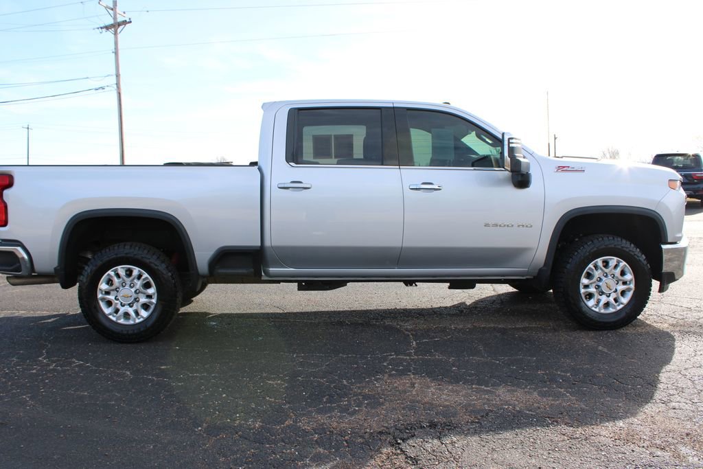 Used 2022 Chevrolet Silverado 2500 LTZ w/ Z71 Off-Road Package image 11