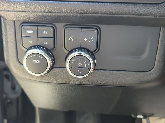 Used 2023 GMC Yukon XL Denali AWD/4WD image 20