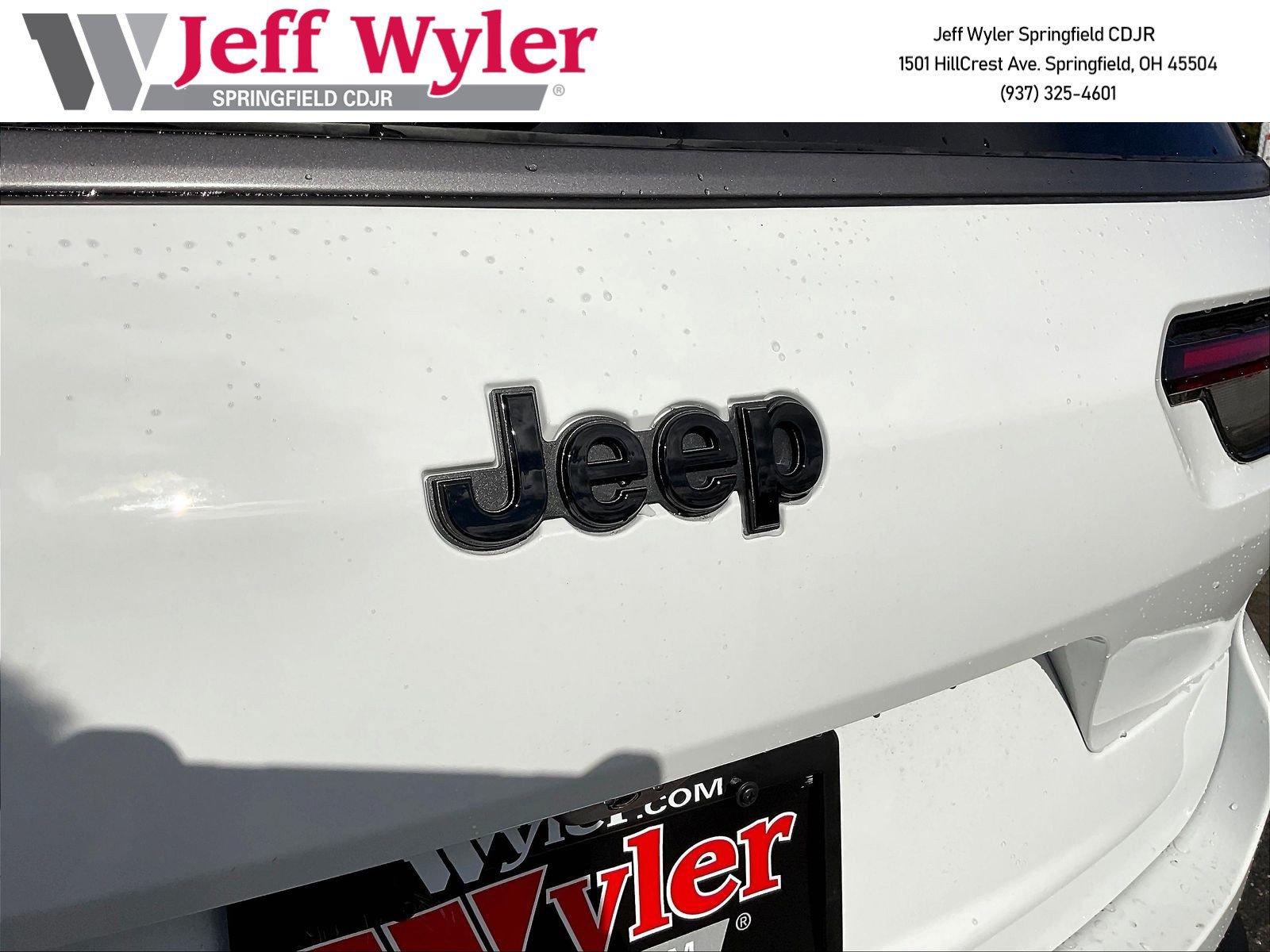 New 2027 Jeep Grand Cherokee L Limited w/ Limited Altitude Package AWD/4WD image 15