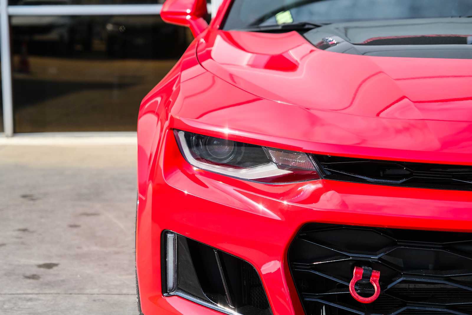 Used 2019 Chevrolet Camaro ZL1 RWD image 7