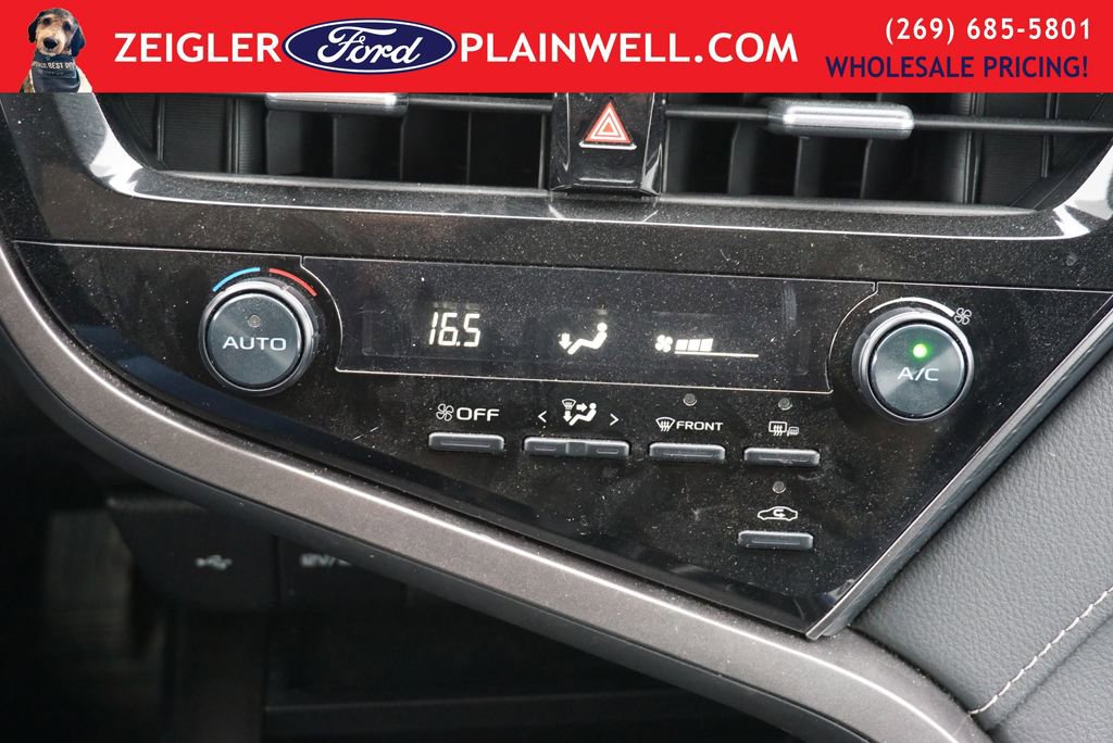 Used 2024 Toyota Camry SE image 19