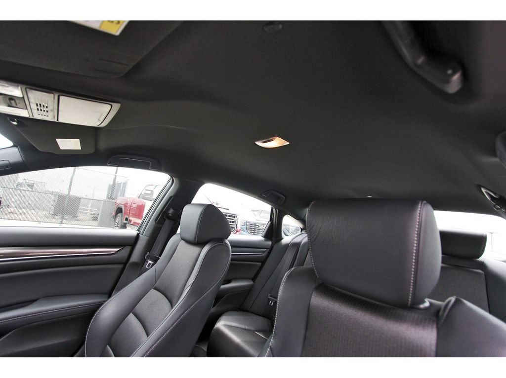 Used 2018 Honda Accord Sport image 27