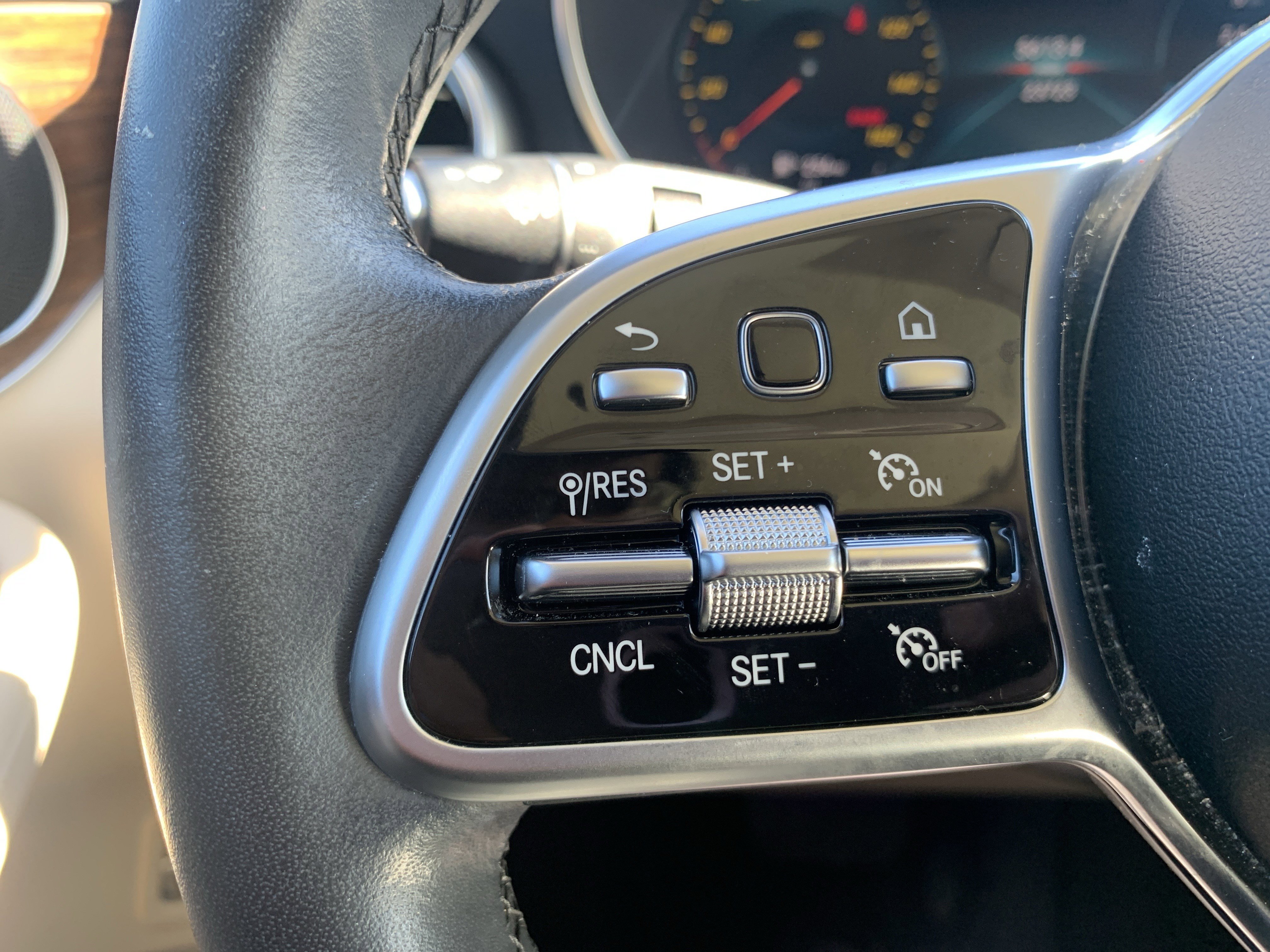 Used 2022 Mercedes-Benz GLC 300 4MATIC image 19