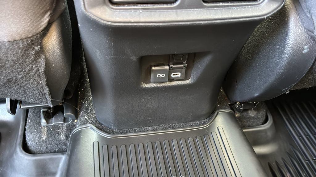 Used 2024 Toyota RAV4 XLE w/ Convenience Package AWD/4WD image 10