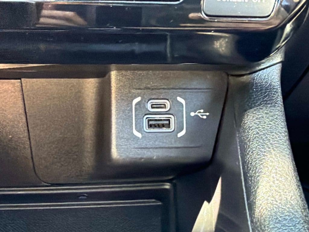 Certified 2022 Jeep Compass Latitude w/ Sun and Sound Group AWD/4WD image 26
