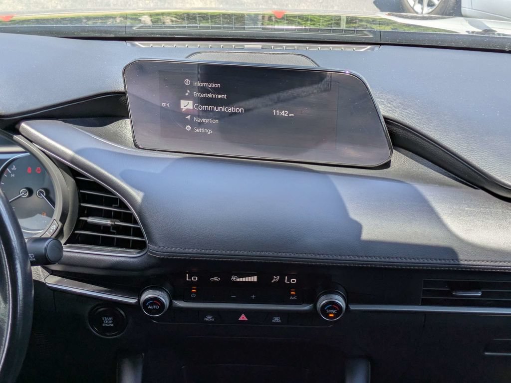 Used 2023 MAZDA MAZDA3 s FWD image 19