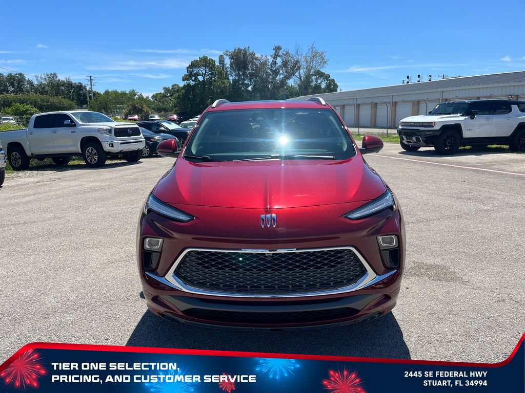 Used 2024 Buick Encore GX Avenir w/ Avenir Technology Package FWD image 3