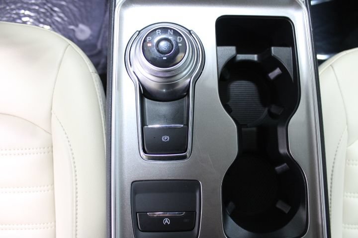 Used 2024 Ford Edge SEL w/ Cargo Accessory Package AWD/4WD image 33