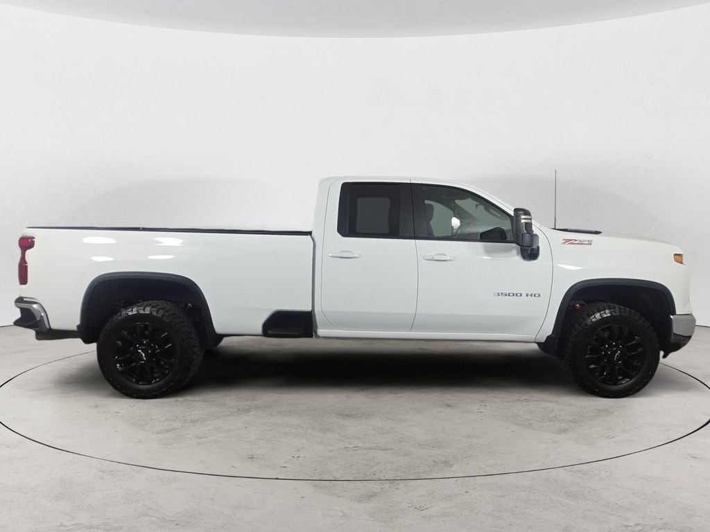 Certified 2025 Chevrolet Silverado 3500 LT AWD/4WD image 6