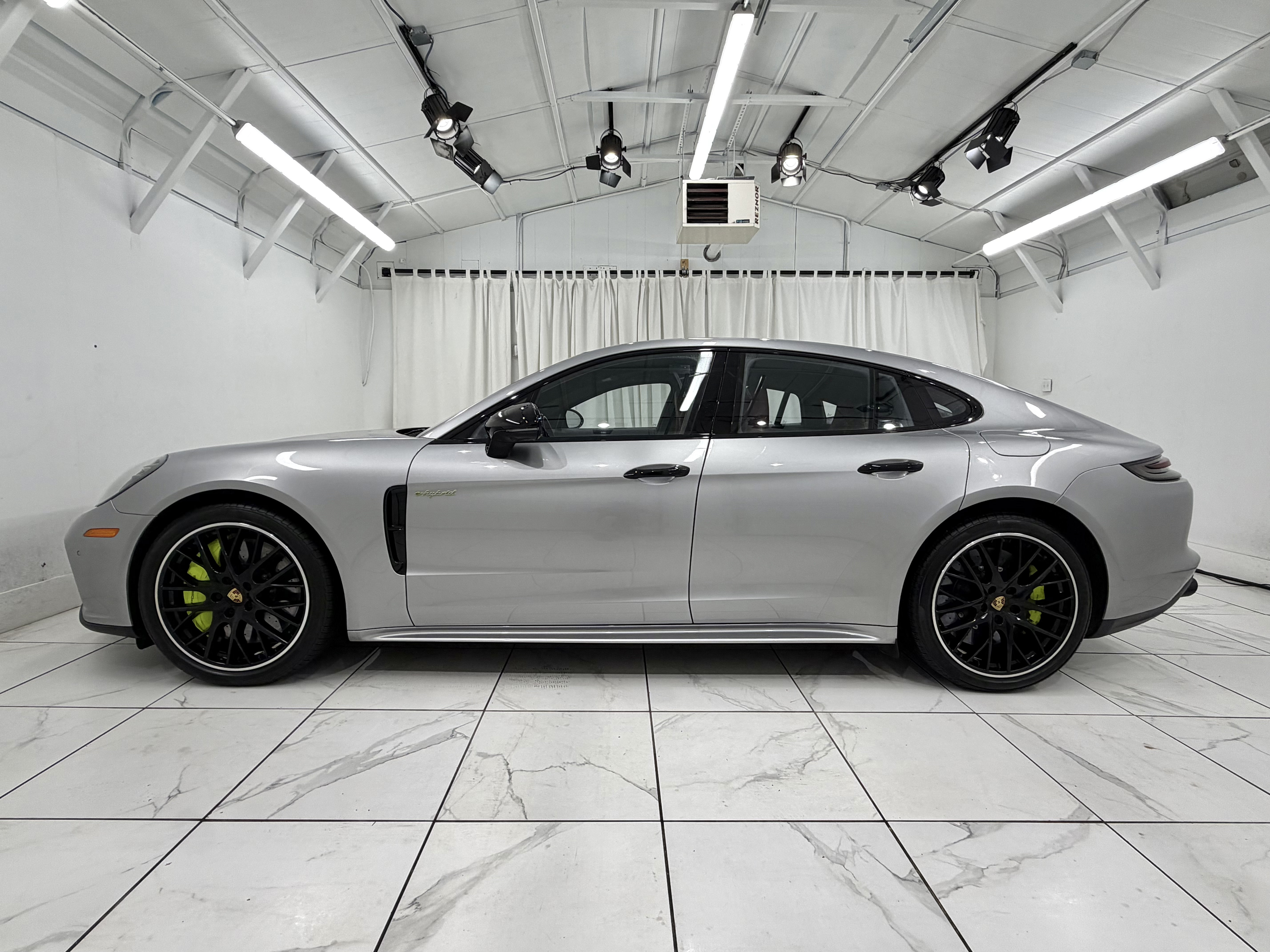 Used 2019 Porsche Panamera Turbo S AWD/4WD image 2