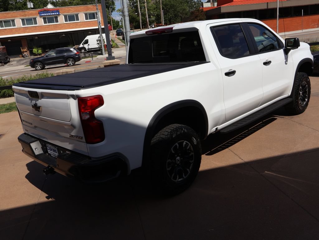 Certified 2025 Chevrolet Silverado 1500 ZR2 AWD/4WD image 6