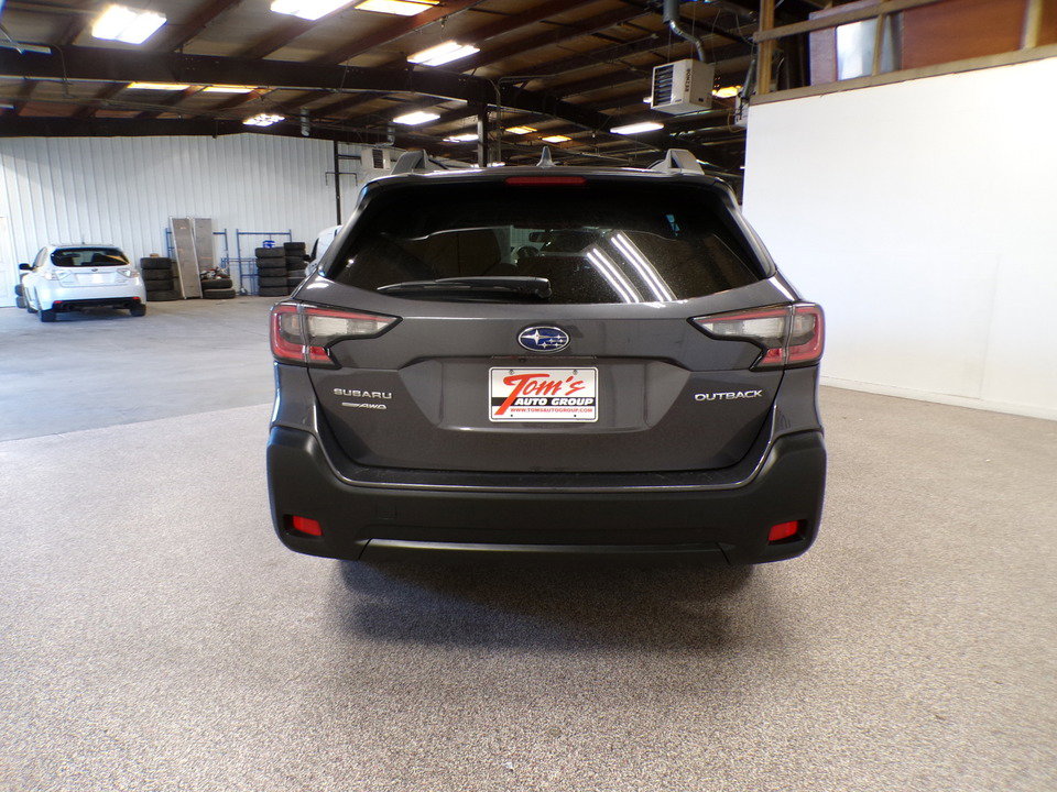 Used 2024 Subaru Outback Premium image 4