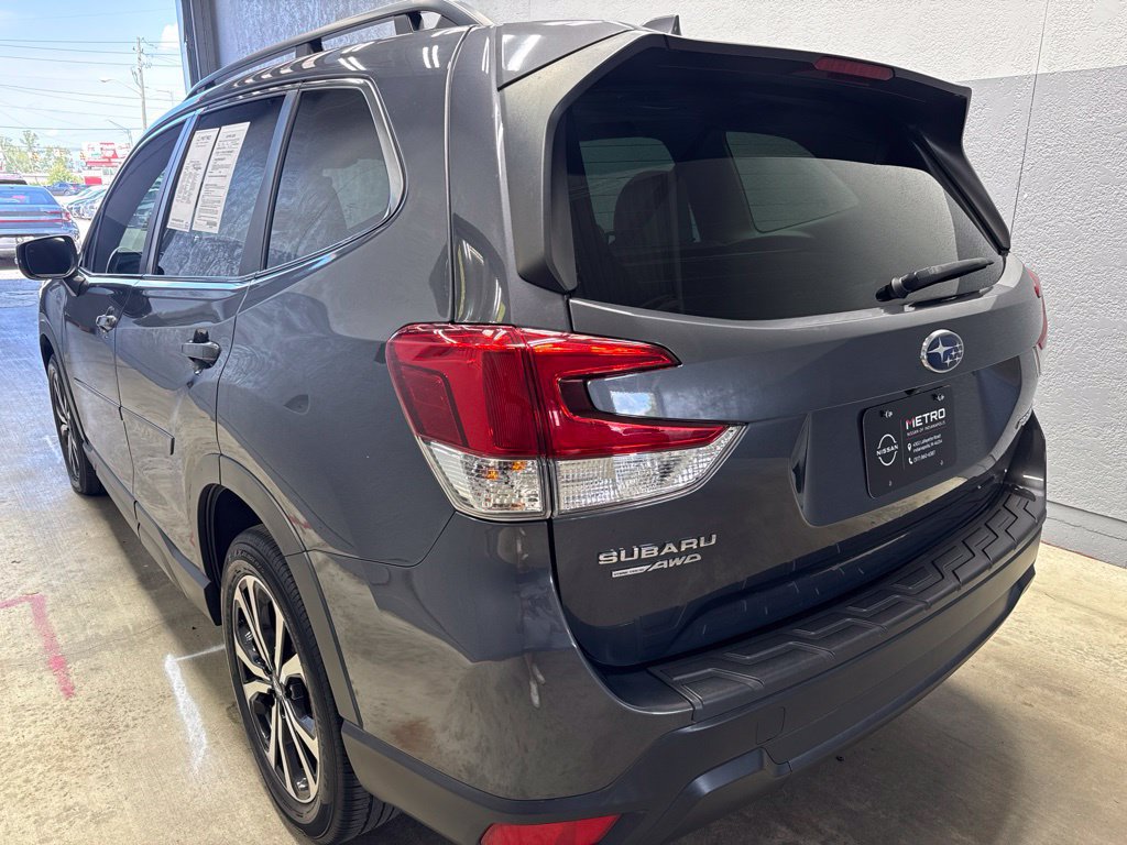Used 2022 Subaru Forester Limited AWD/4WD image 8