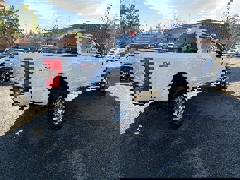 Used 2018 Ford F450 Platinum w/ Platinum Ultimate Package AWD/4WD image 8