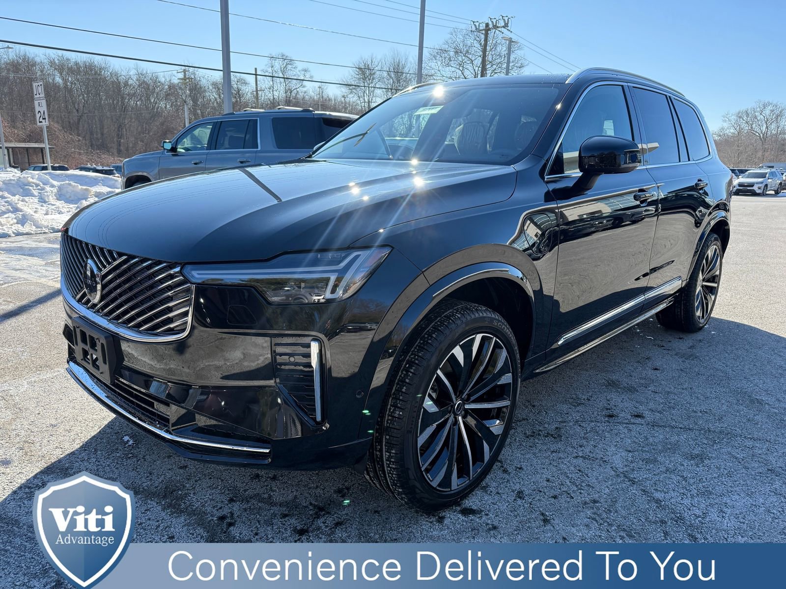 New 2026 Volvo XC90 T8 Plus w/ Protection Package Premier image 4