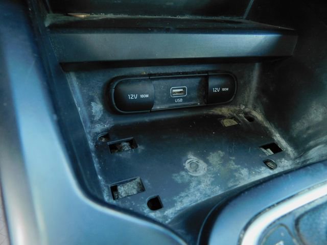 Used 2022 Kia Soul LX image 36