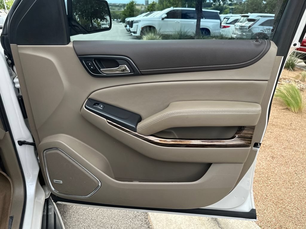 Used 2020 GMC Yukon XL SLT w/ Premium Edition RWD image 38