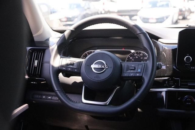 Certified 2025 Nissan Pathfinder SV AWD/4WD image 24