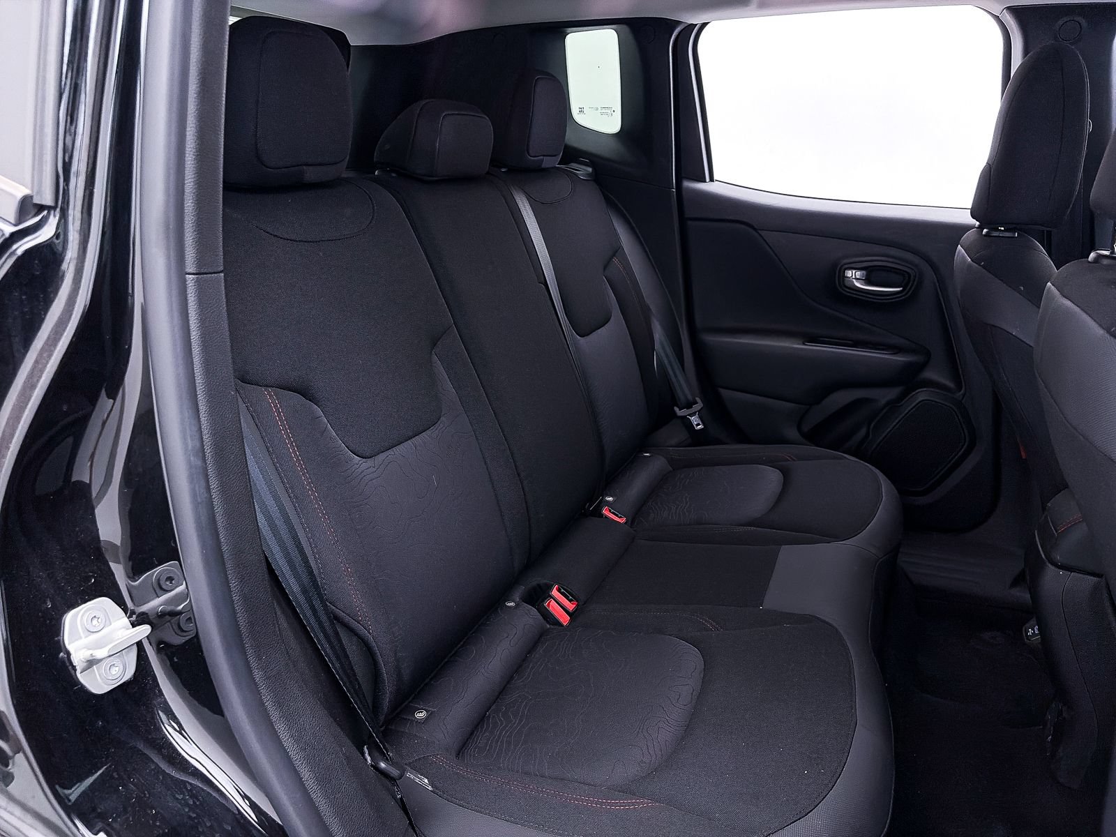 Used 2023 Jeep Renegade Trailhawk AWD/4WD image 33