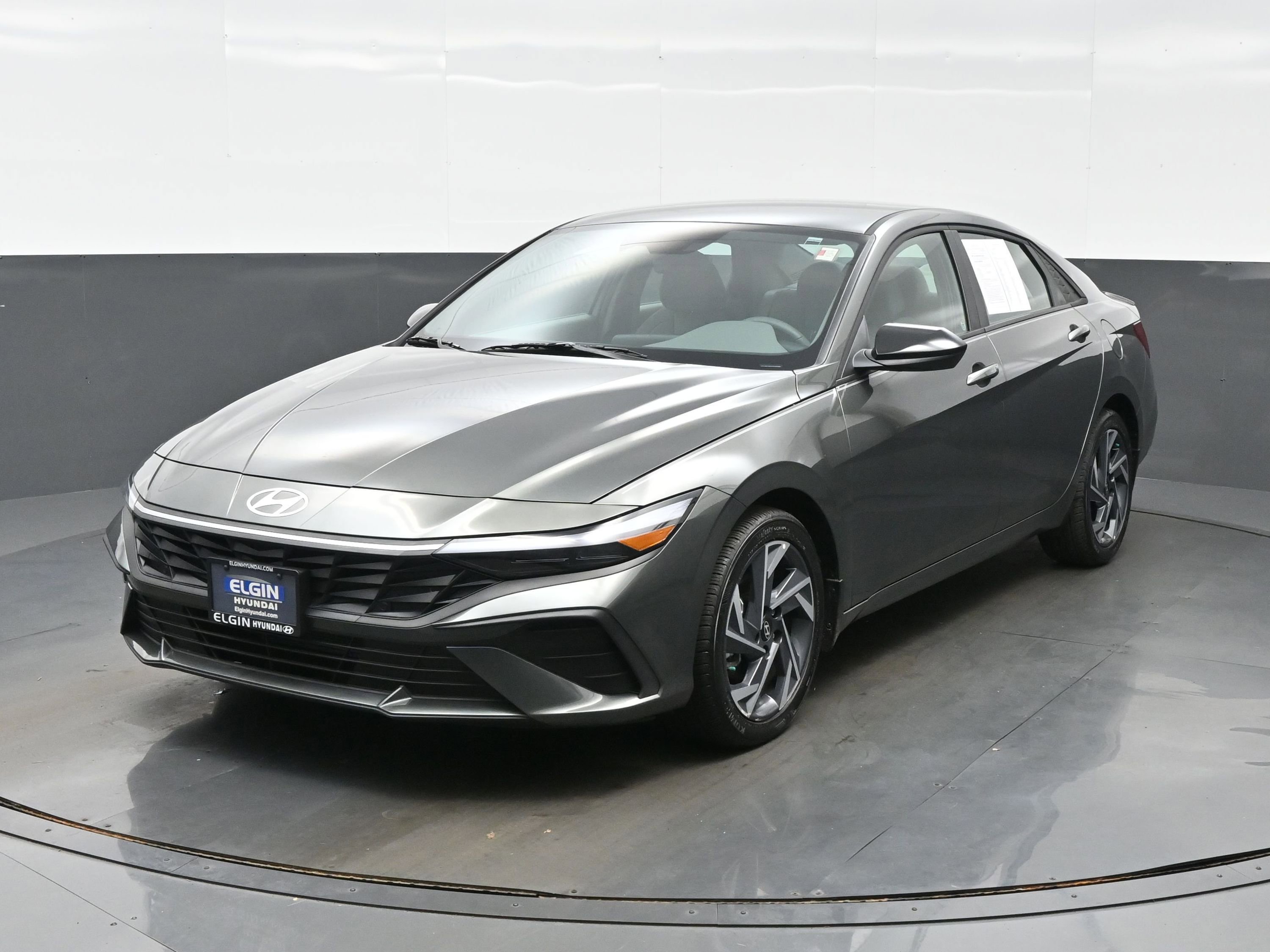 Certified 2025 Hyundai Elantra Sport FWD image 1