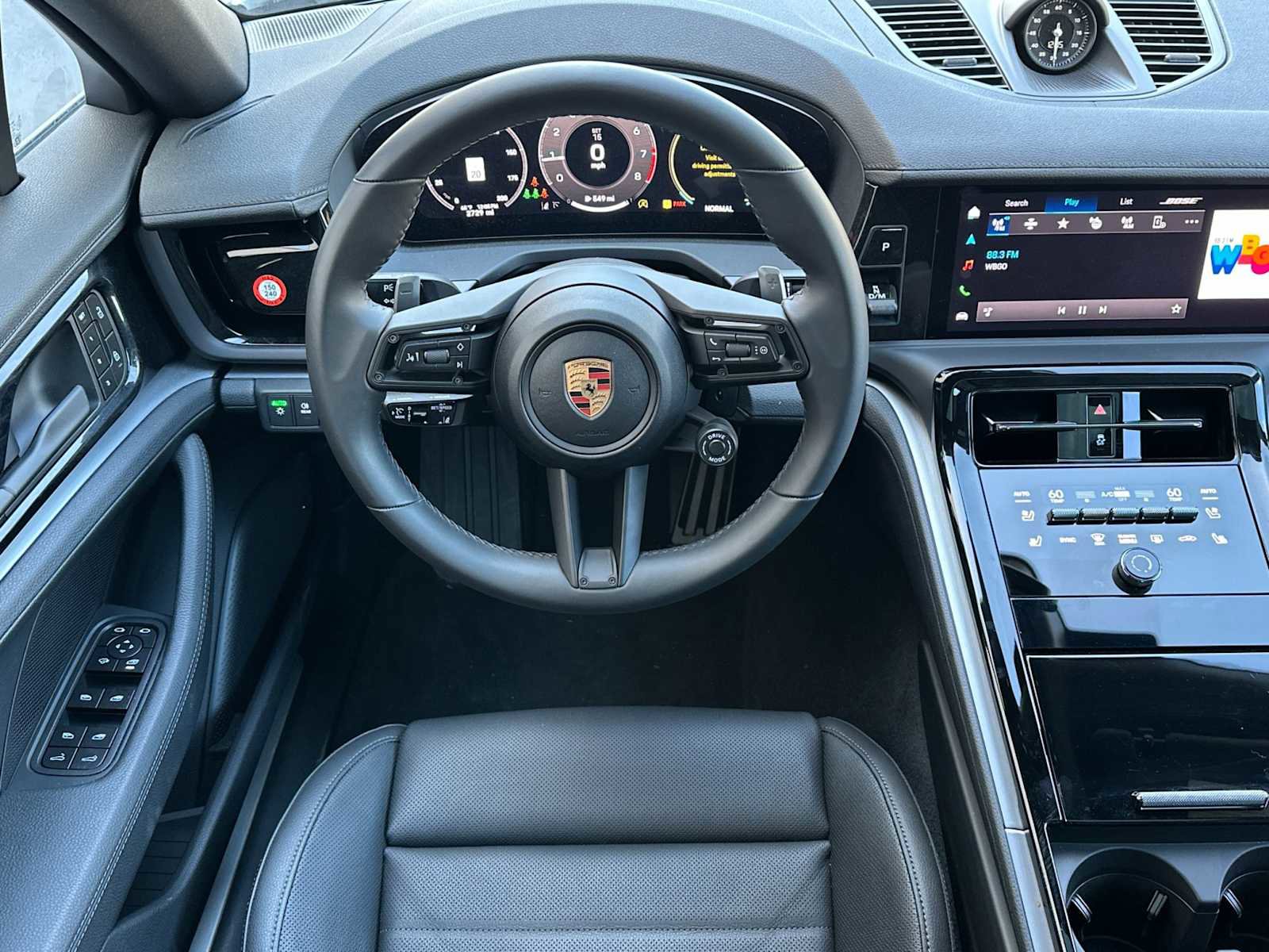 Used 2025 Porsche Panamera 4 RWD image 15