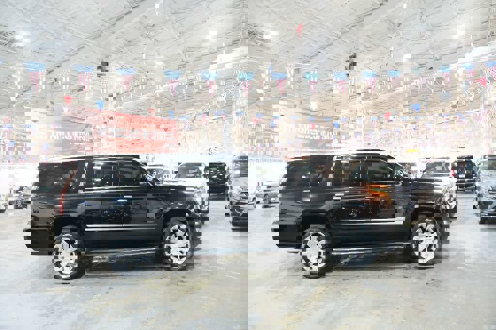 Used 2019 Cadillac Escalade ESV Luxury image 14