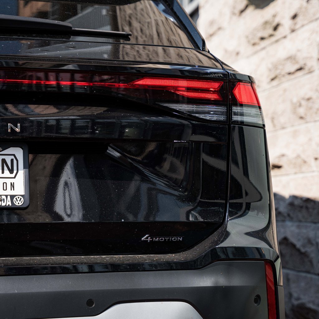 New 2025 Volkswagen Tiguan SE image 6