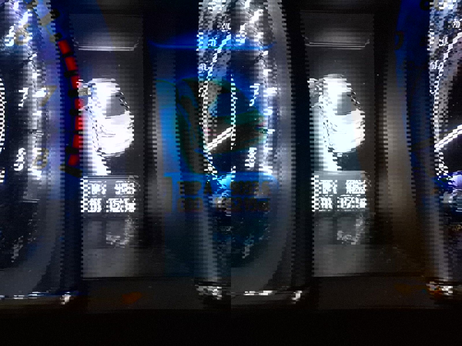 Used 2016 Toyota Avalon Limited image 8