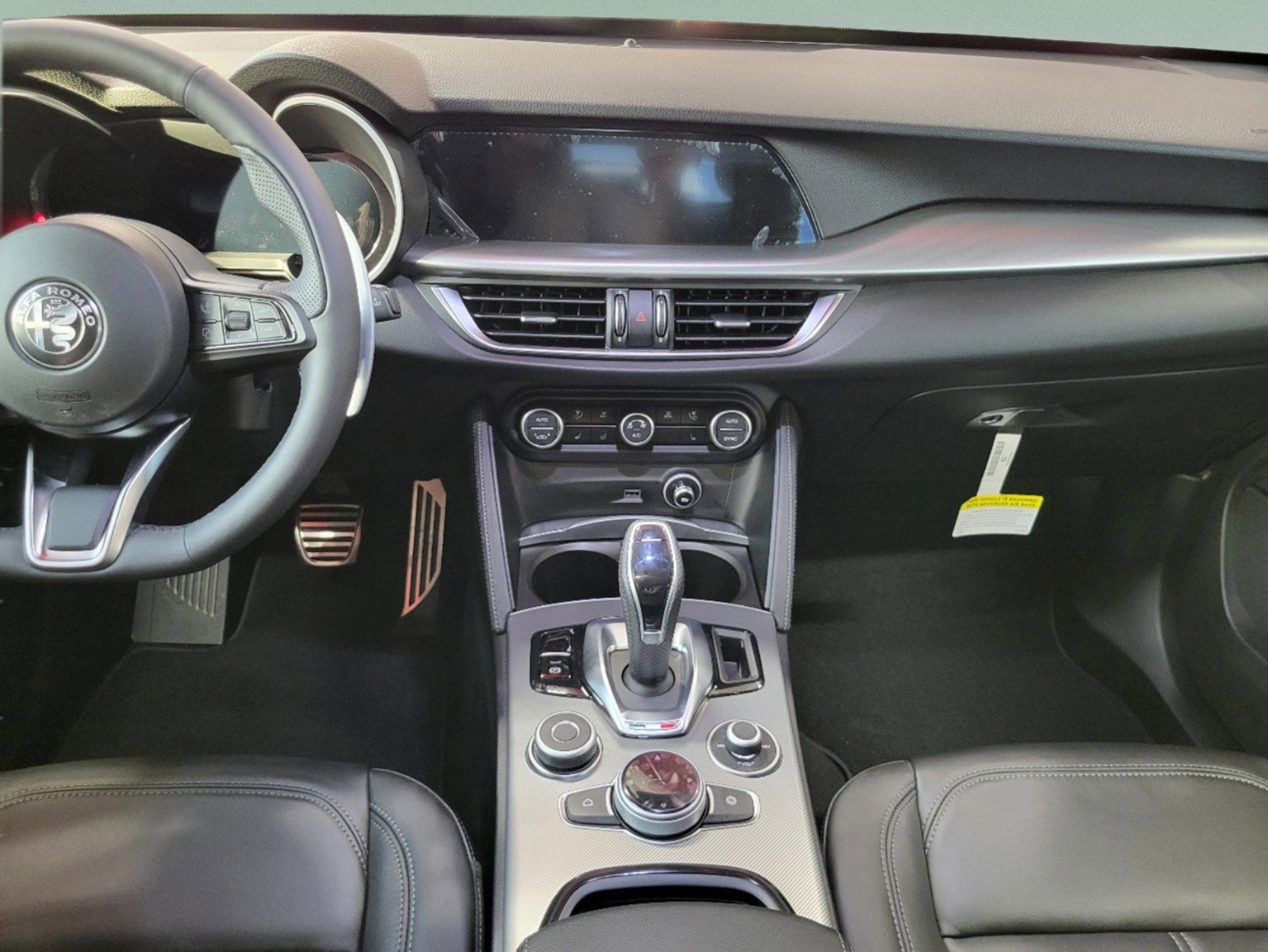 New 2025 Alfa Romeo Stelvio Sprint AWD/4WD image 16