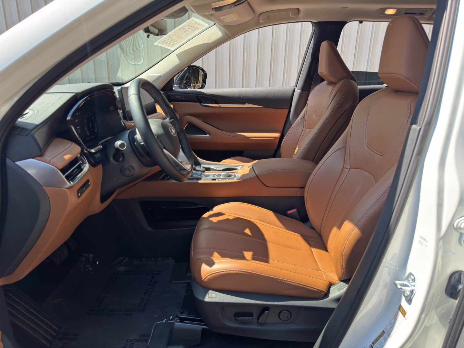 Used 2025 INFINITI QX60 Sensory w/ Vision Package AWD/4WD image 17