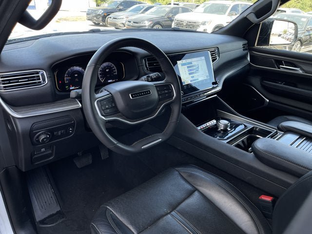 Used 2024 Jeep Wagoneer Series II w/ Flexible Seating Group RWD image 12