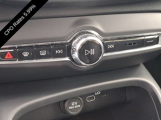 Certified 2023 Volvo XC40 B5 Plus w/ Climate Package AWD/4WD image 20