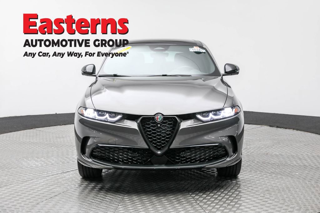 Used 2024 Alfa Romeo Tonale Veloce w/ Active Assist Package image 2